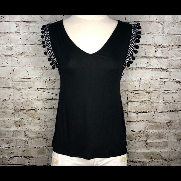 A NEW DAY * Top - Picture 2 of 8